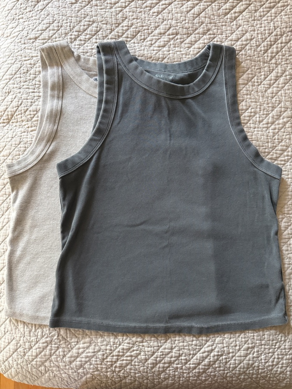 Old Navy Heathered Gray and Charcoal Ribbed Tank Tops